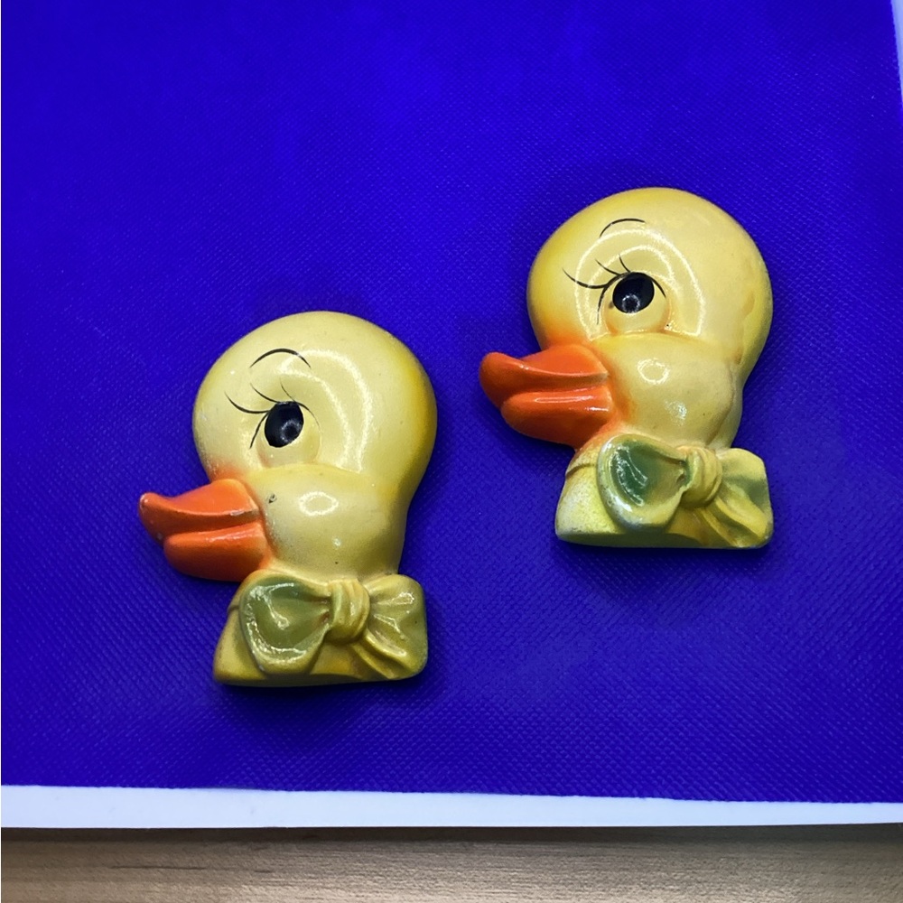 Vintage Chalk Duck Wall Decor Set in Yellow
